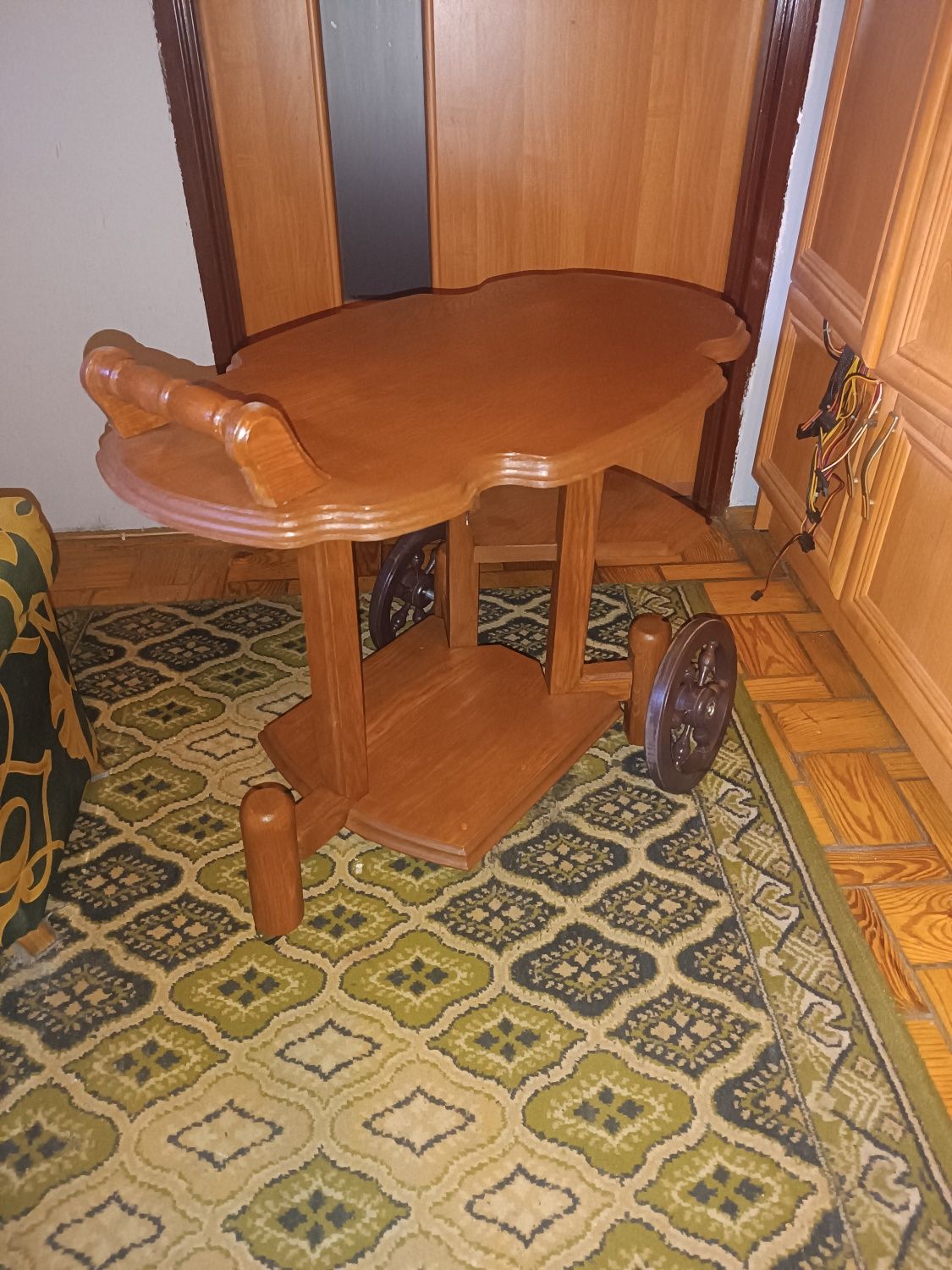 Stylowy Dębowy Barek Vintage