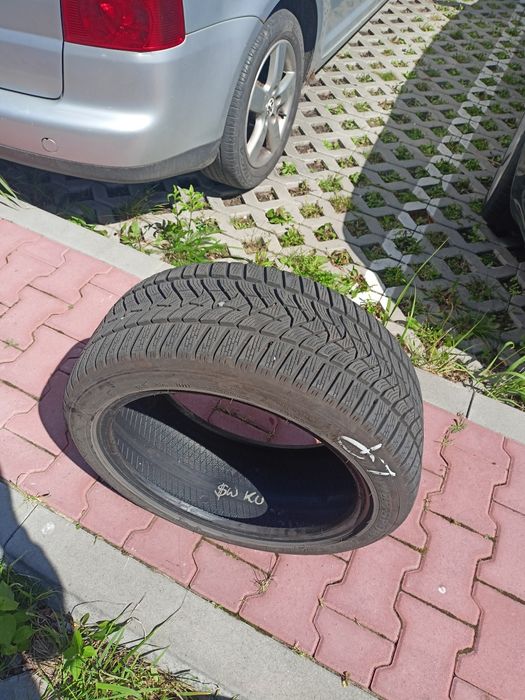Opona zimowa Dunlop 225/45/17