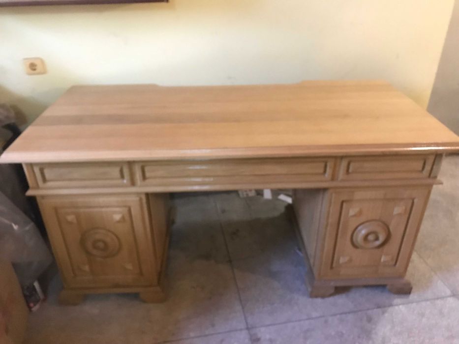 Стол руководителя письменный