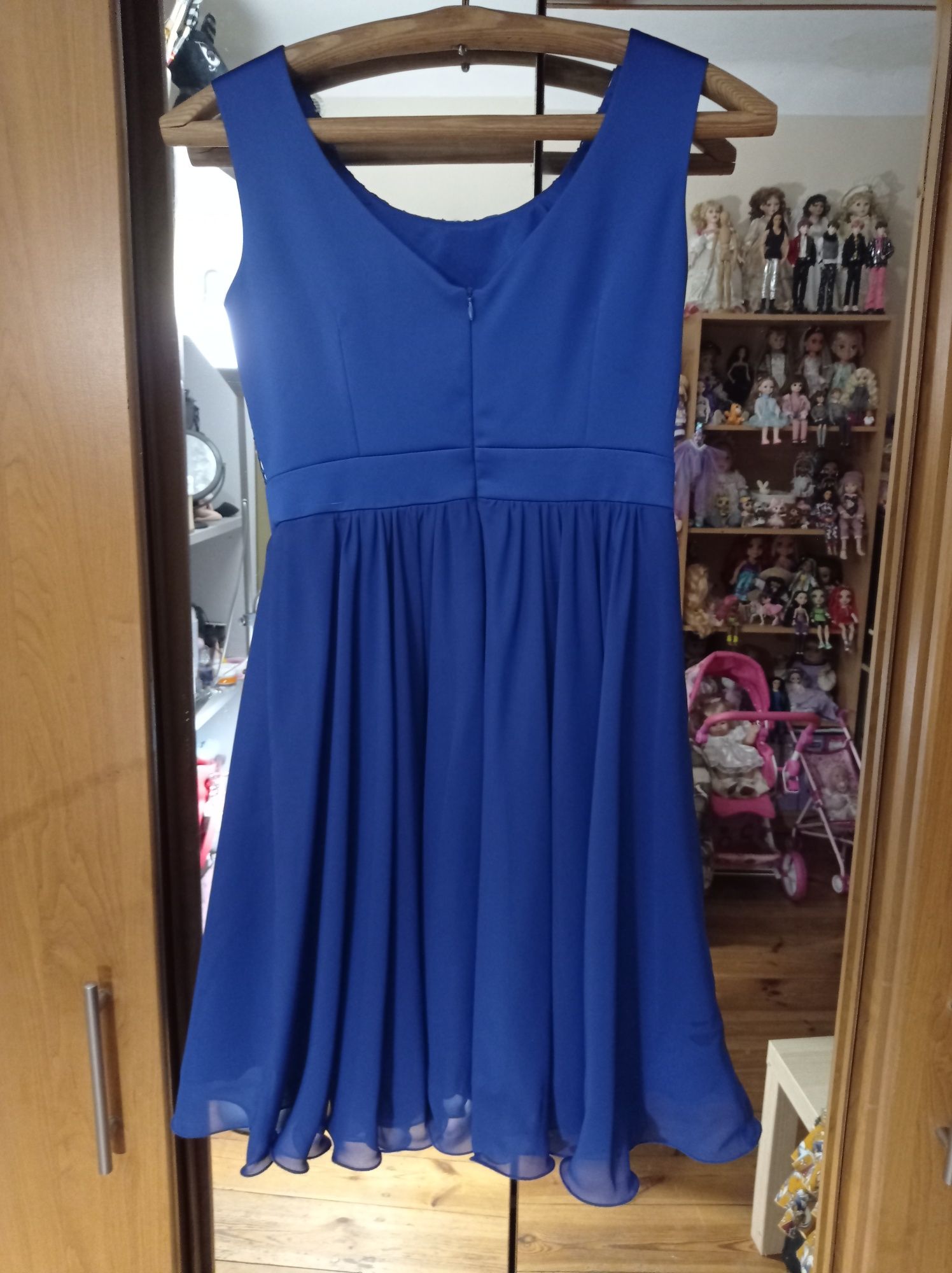 Elegancka niebieska sukienka rozmiar S