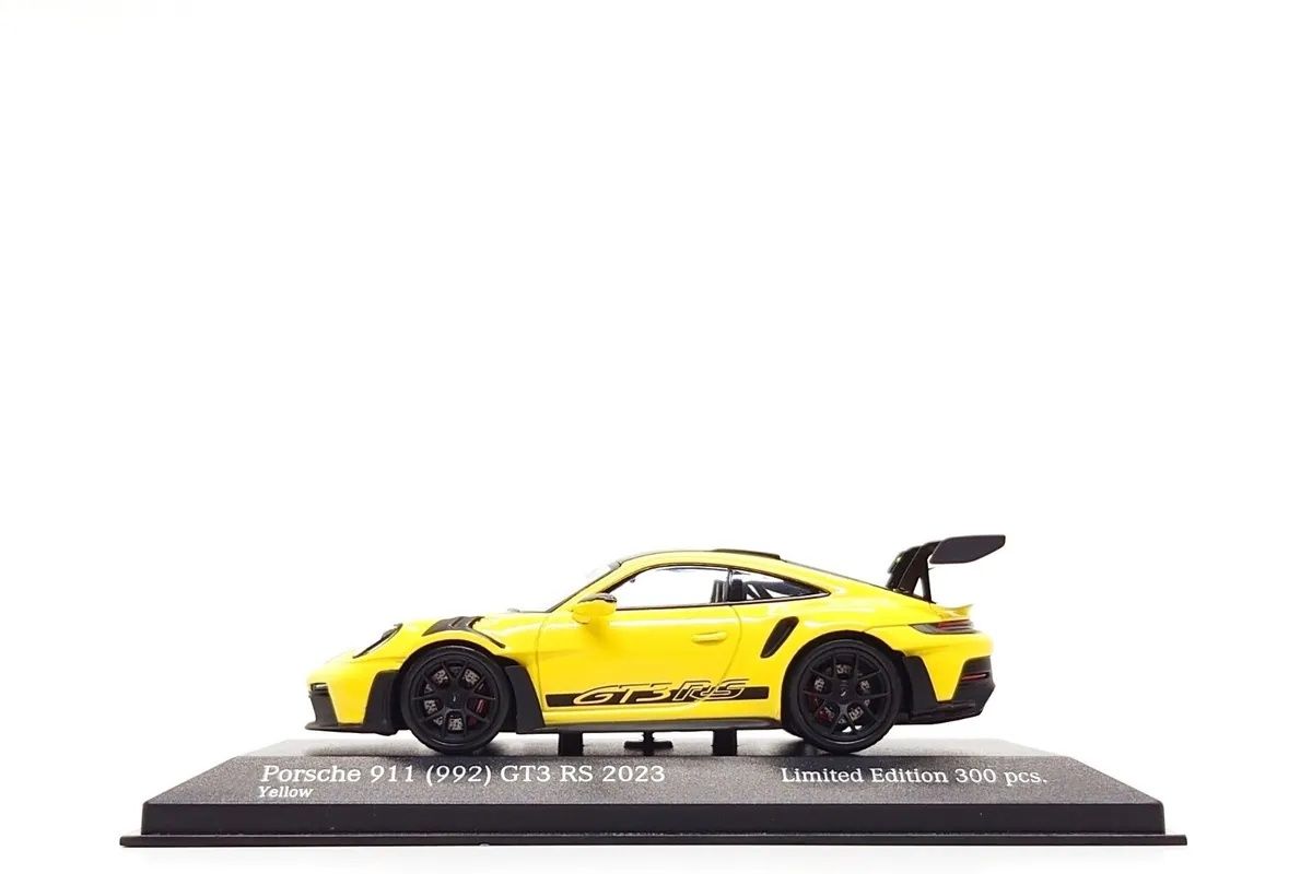 Minichamps 1:43 Porsche 911 (992) GT3 RS ano 2023