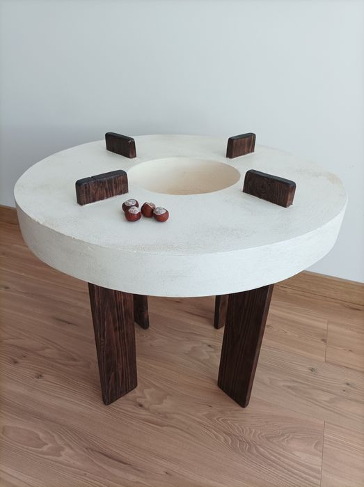 Kawawy stolik dekoracjeny do salonu