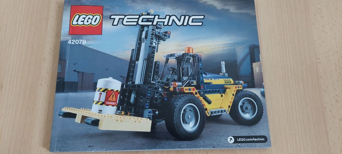 Lego technic 42079 wózek widłowy