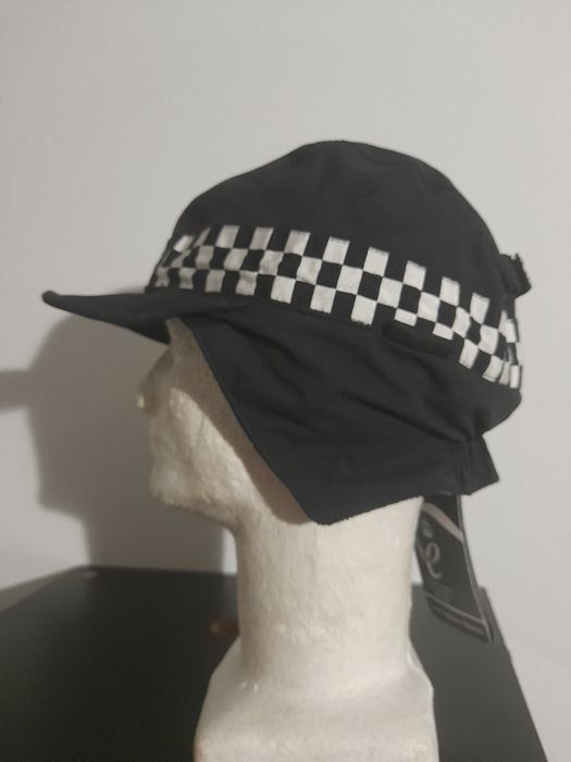 Czapka policyjna brytyjska