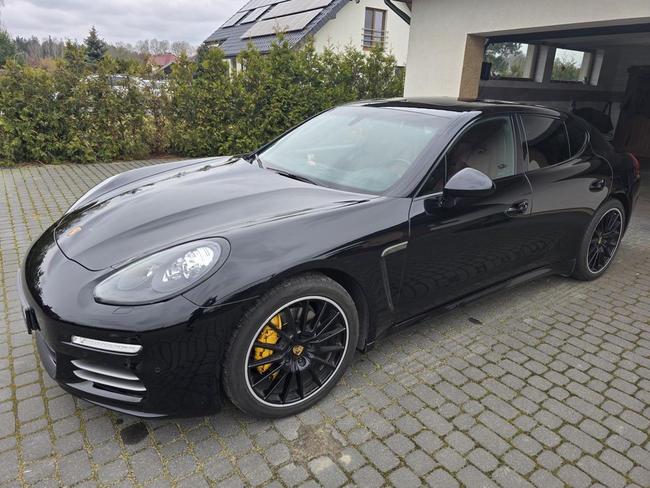 Porsche Panamera 4 Limited Edition