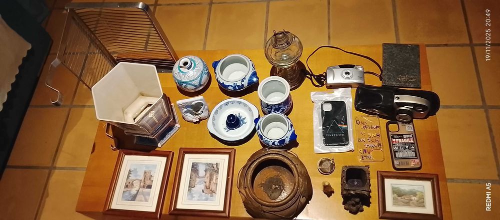 Vendo peças de porcelana e afins.