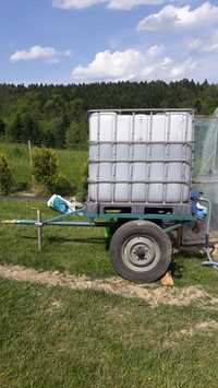 Przyczepka z mauzerem na wodę. Beczkowóz 1000 L mauser ibc