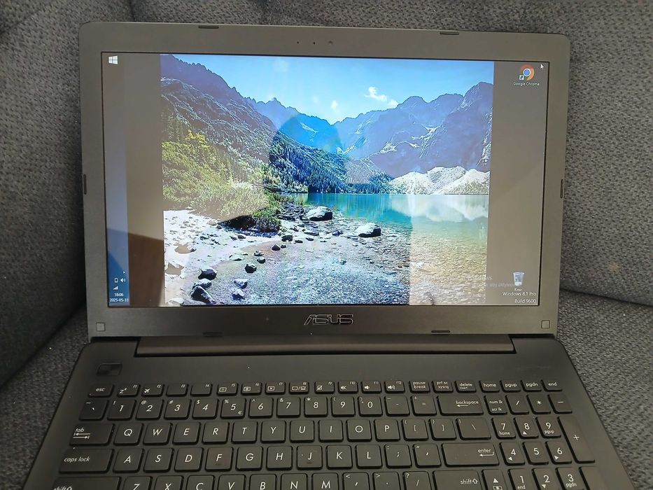 Laptop ASUS X553M 15,6 " Intel Celeron 4 GB / 500 GB czarny