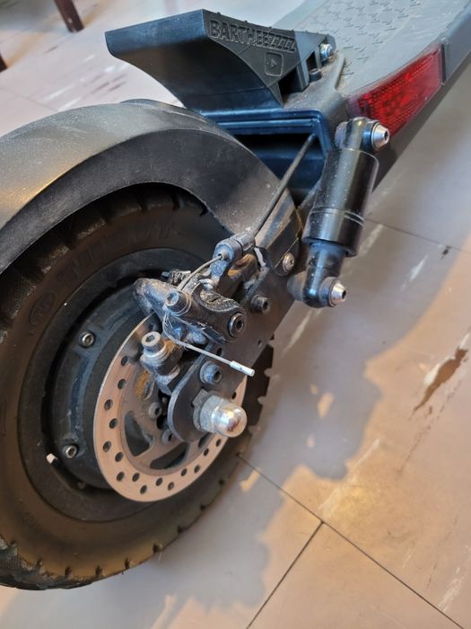 Hulajnoga elektryczna Joyor Y6S uszkodzona