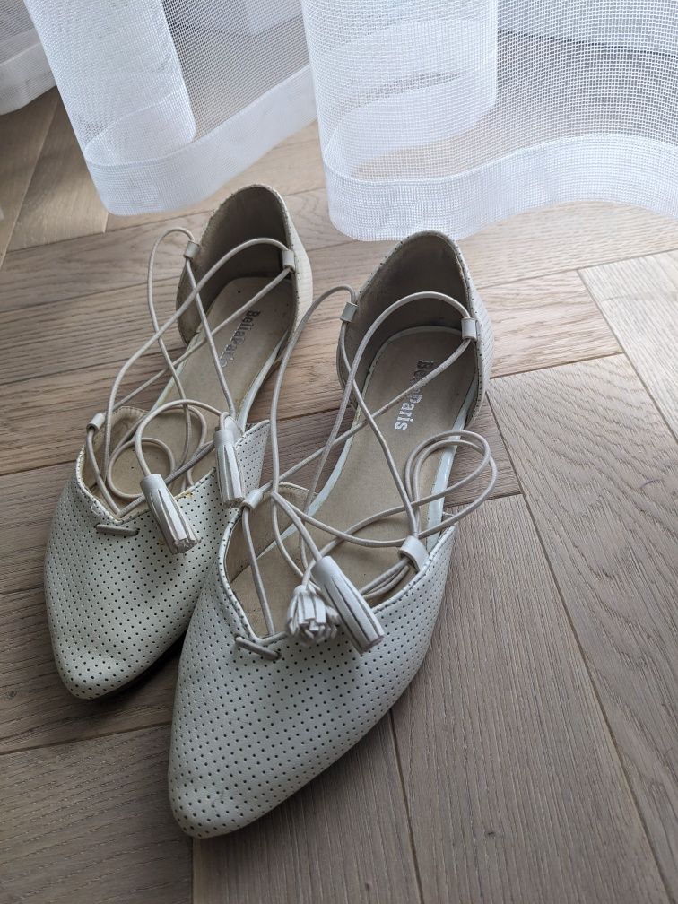 Sandałki białe buty wiązane ślub wesele