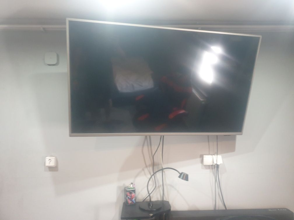 Telewizor Philips LED 4K HDR 50 CALI + SOUNDBAR SONY HTX8500 + uchwyt