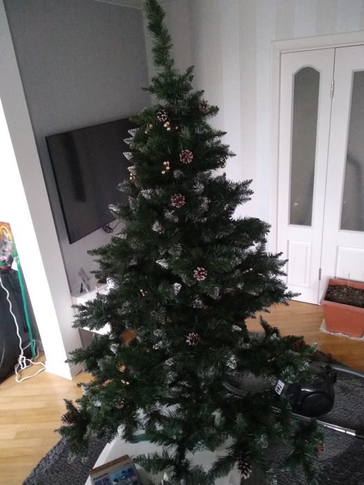 Искусственная елочка