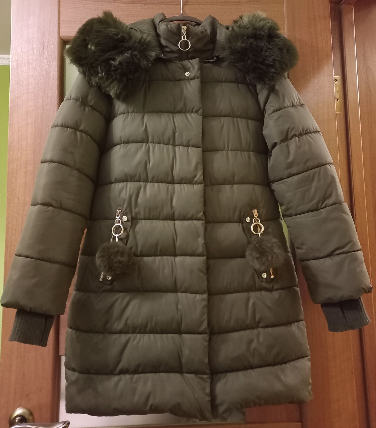 Жіноча зимова куртка L