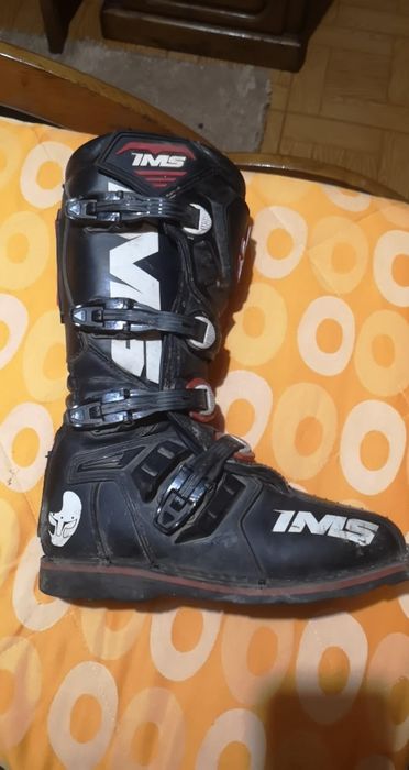 Equipamento (Fato Colete e Botas)