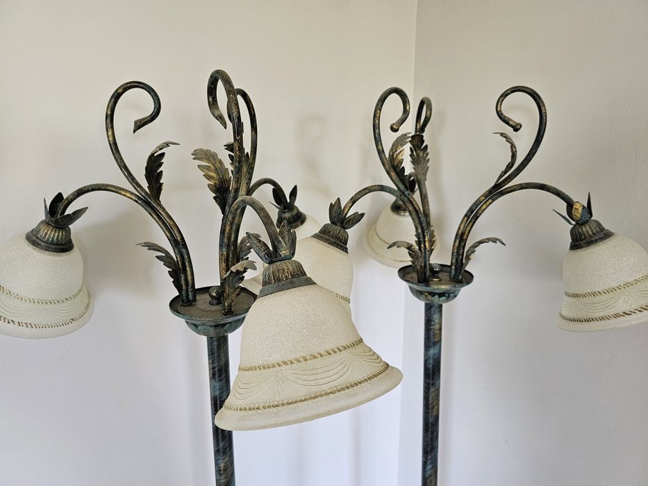 Lampy podłogowe stojące