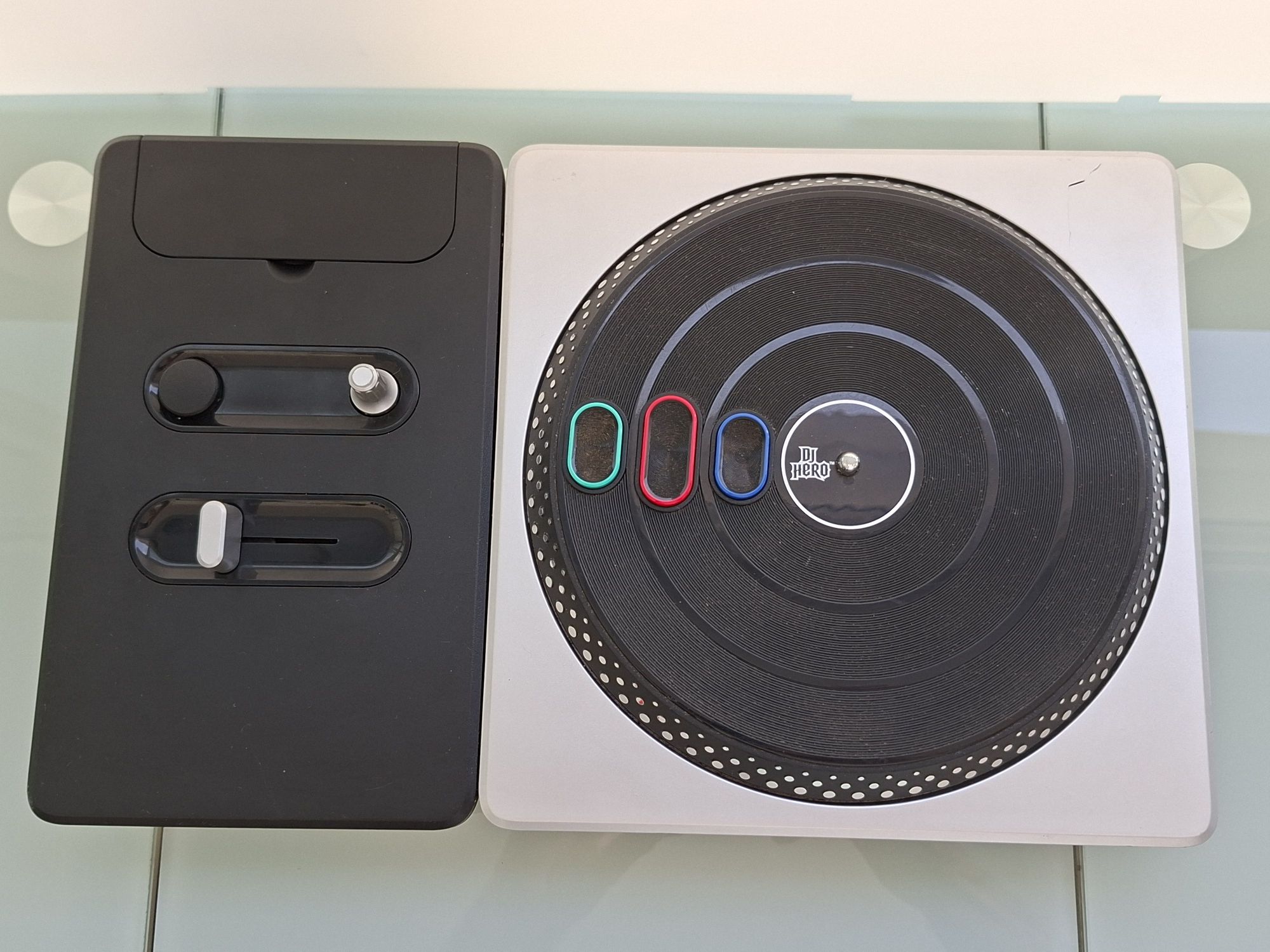 Consola Playstation Toca-discos, TURNTABLE DJ HERO 2 para PS3 e PS2