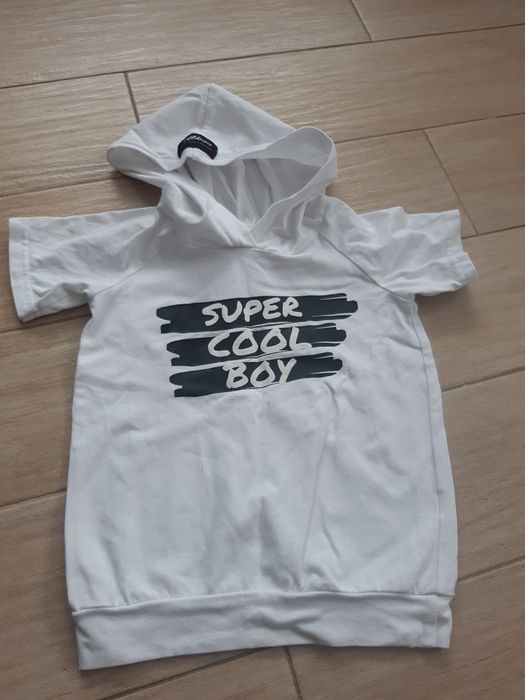 Koszulka chłopięce z kapturem 92/98