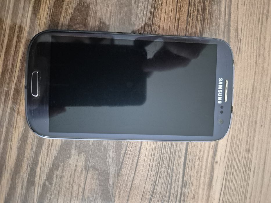 TELEFON SMARTFON Samsung GALAXY S3 Mini model gt-i9300