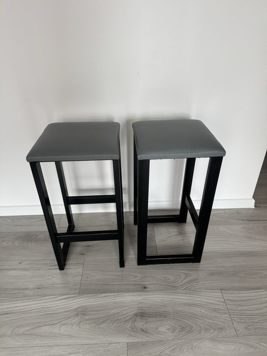 Hokery 2 szt super polecam 59cm