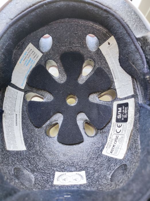 Шолом білий матовий, S/M, triple eight