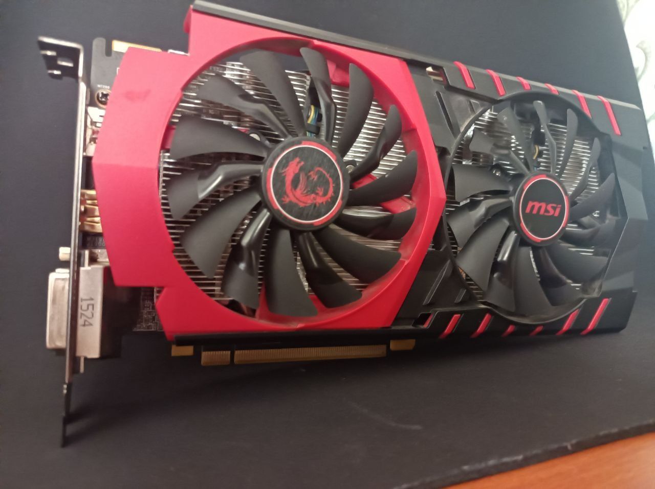 Radeon R7 370 2gb