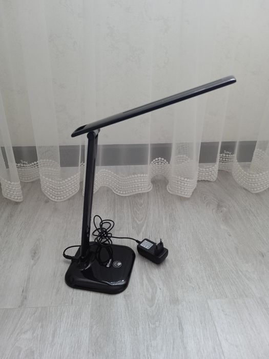 Настільна світлодіодна лампа Feron DE1725, 9 Вт, 6400K