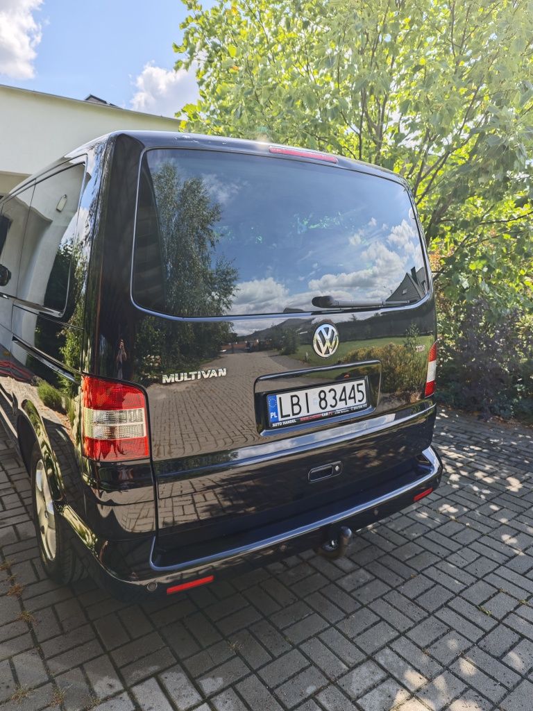 Volkswagen Multivan T5 2.5 TDI 174KM