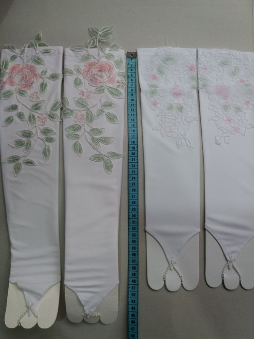 Рукавичкі весільні білі.