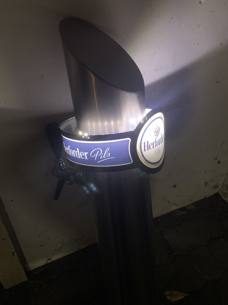 Nalewak do piwa wylewak kolumna LED