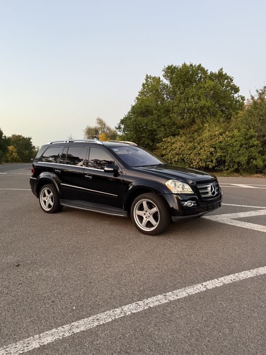 Mercedes Benz GL-Class 550 4-Matik
