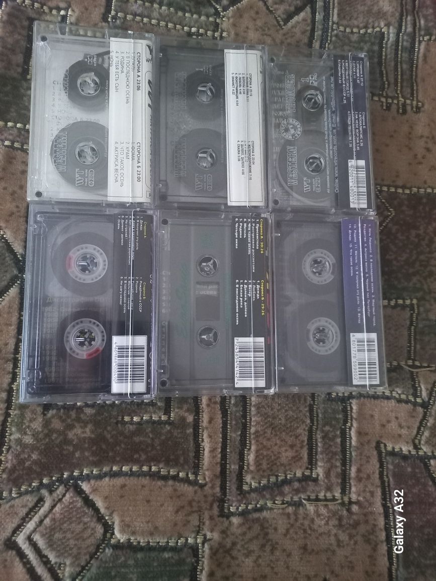 Продам а/кассеты группа Д.Д.Т.Цена 300 гривень за все 6 -ть а/кассет.