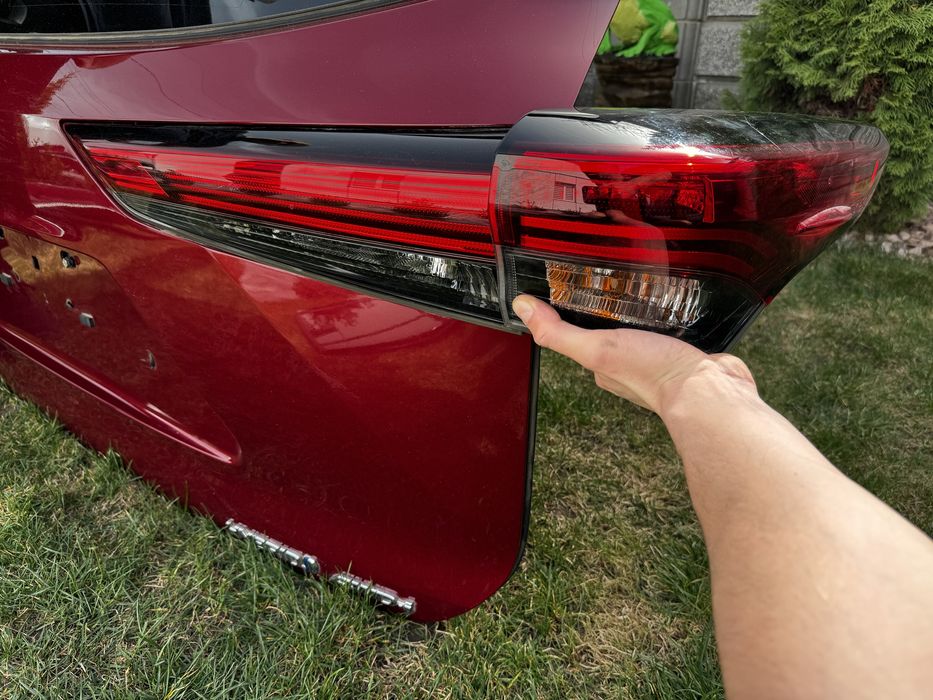 Toyota Highlander 2019-2024 Кришка Крышка Ляда Бампер Фонарь. РАЗБОРКА