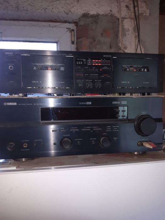 WieżaTEAK I zestaw Yamahy z magnetofonem kasetowym