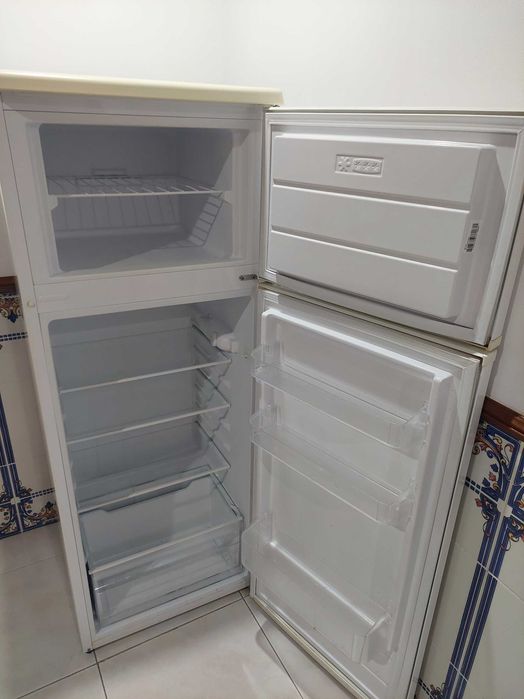 Frigorífico em bom estado