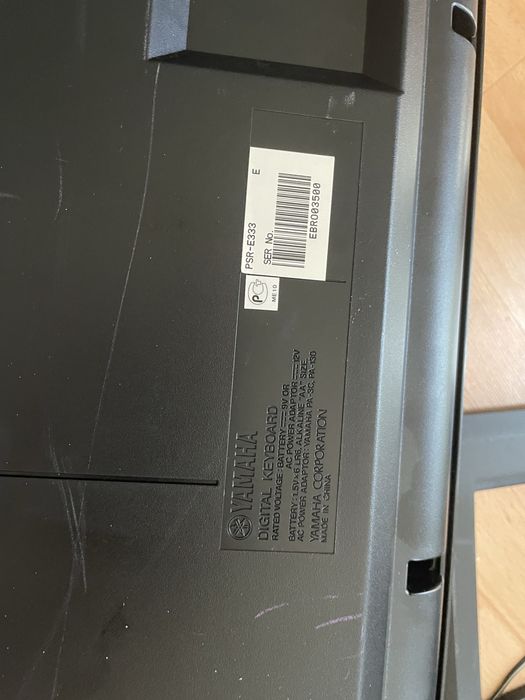 Yamaha PSR-E333 Keyboard