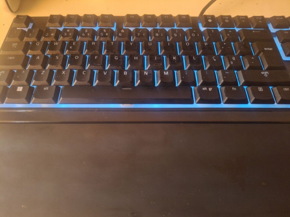 Teclado Gaming RAZER Ornata V3 RGB (Membrana - Português - Preto)