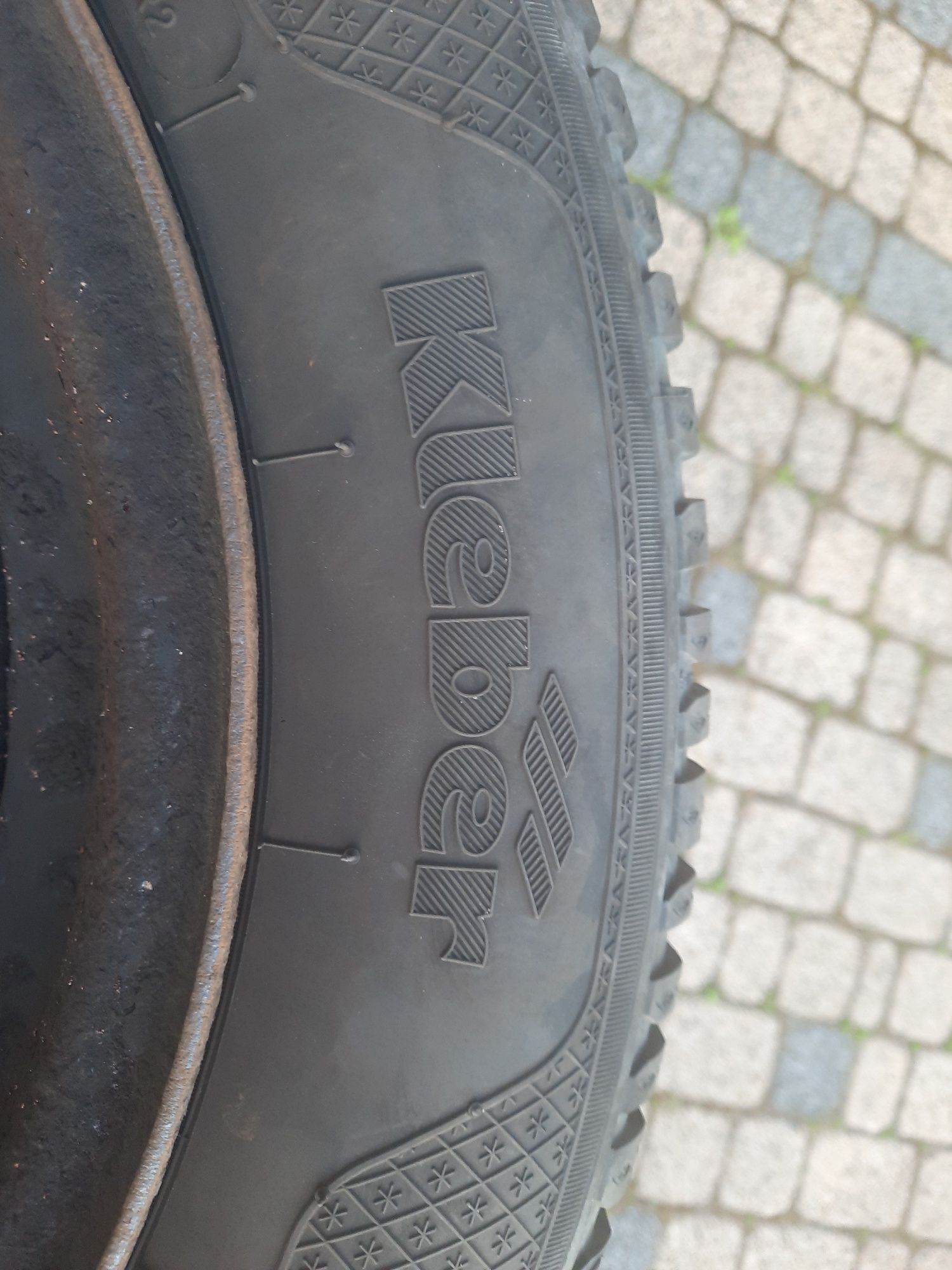 300 zł komplet Koła 185/65/15" felgi  plus opony Kleber Volvo