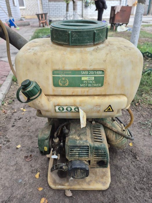 Мотооприскувач Iron Angel SMB 20/14M