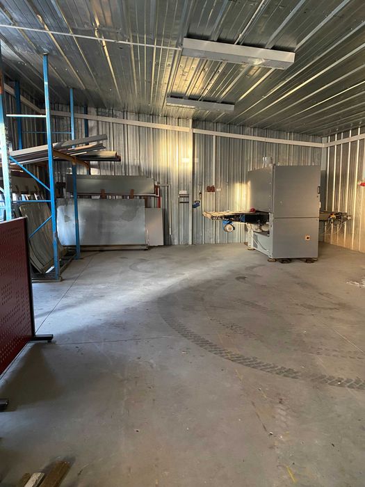 Wynajem pomieszczeń z maszynami do obróbki metalu