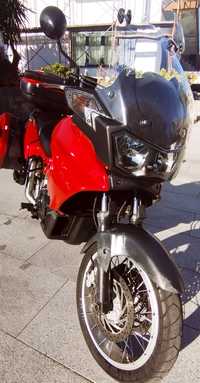 Aprilia caponord 1000