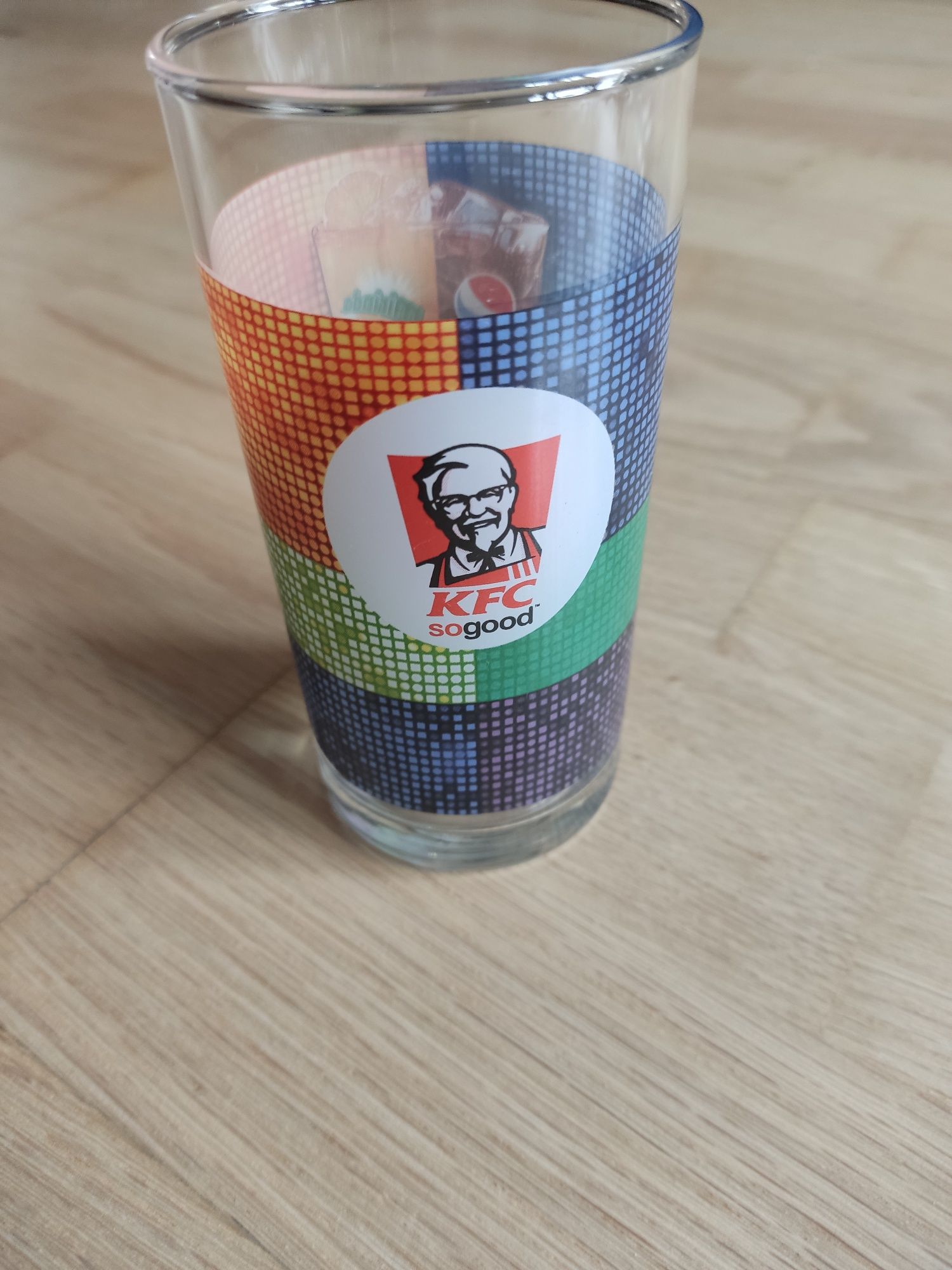 Szklanka kfc kilka sztuk