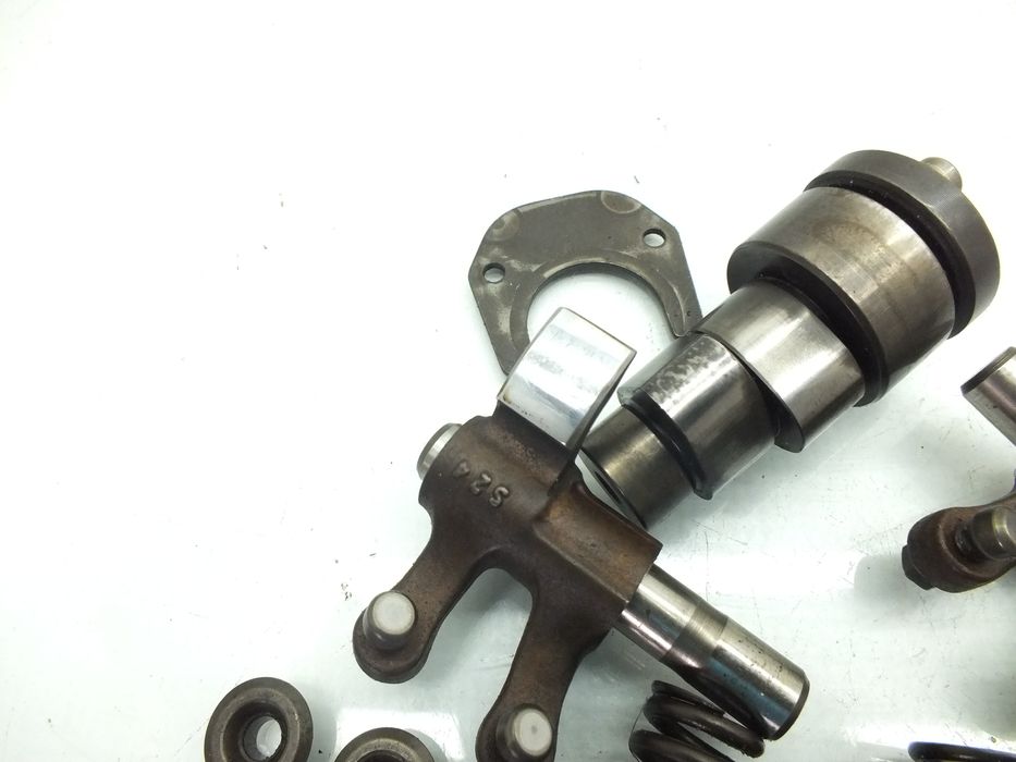 Części Głowicy Krzywki Wałek Rozrządu Zawory Piaggio X9 125 Aprilia