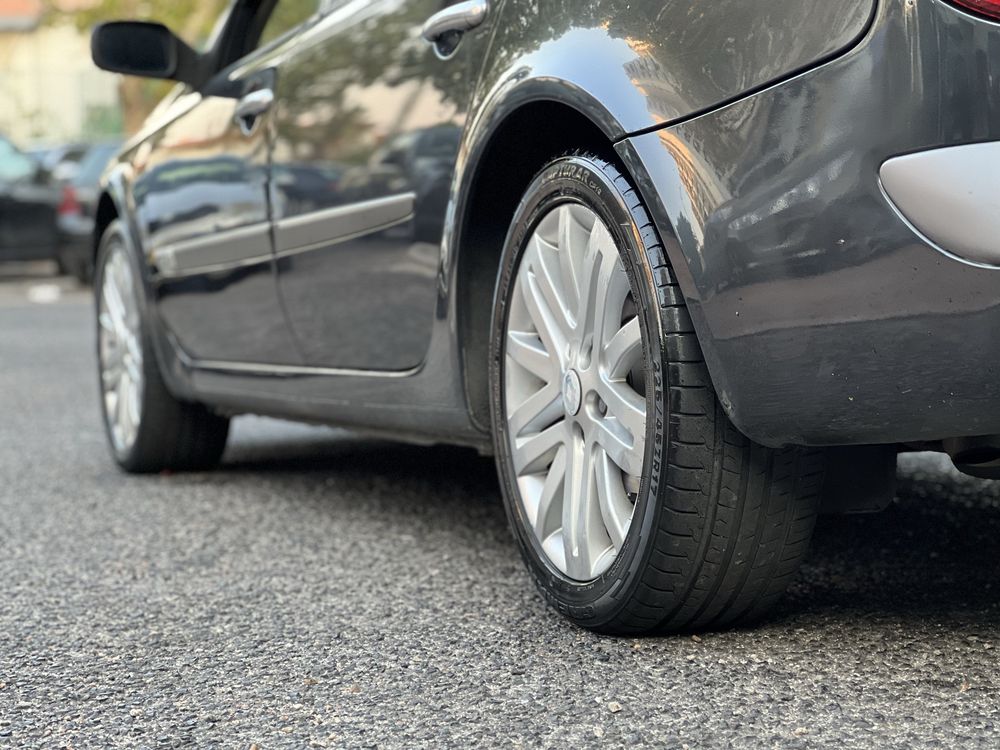 Renault Laguna 1.6 C/nova - 05