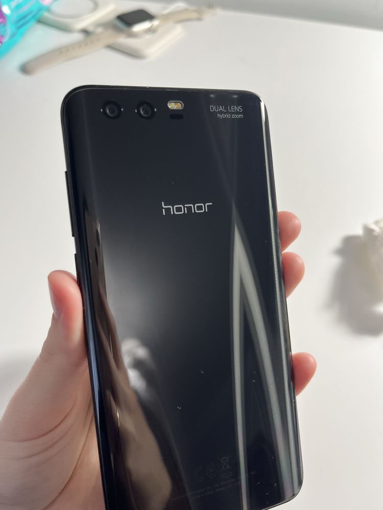 Смартфон Honor 9 STF-L09 4/64Gb