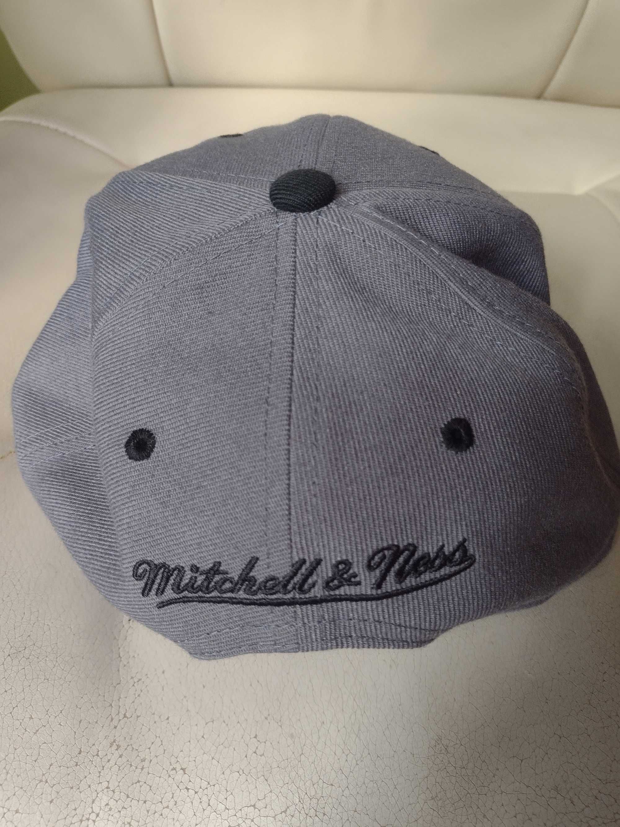 Czapka typu snapback marki Mitchell & Ness