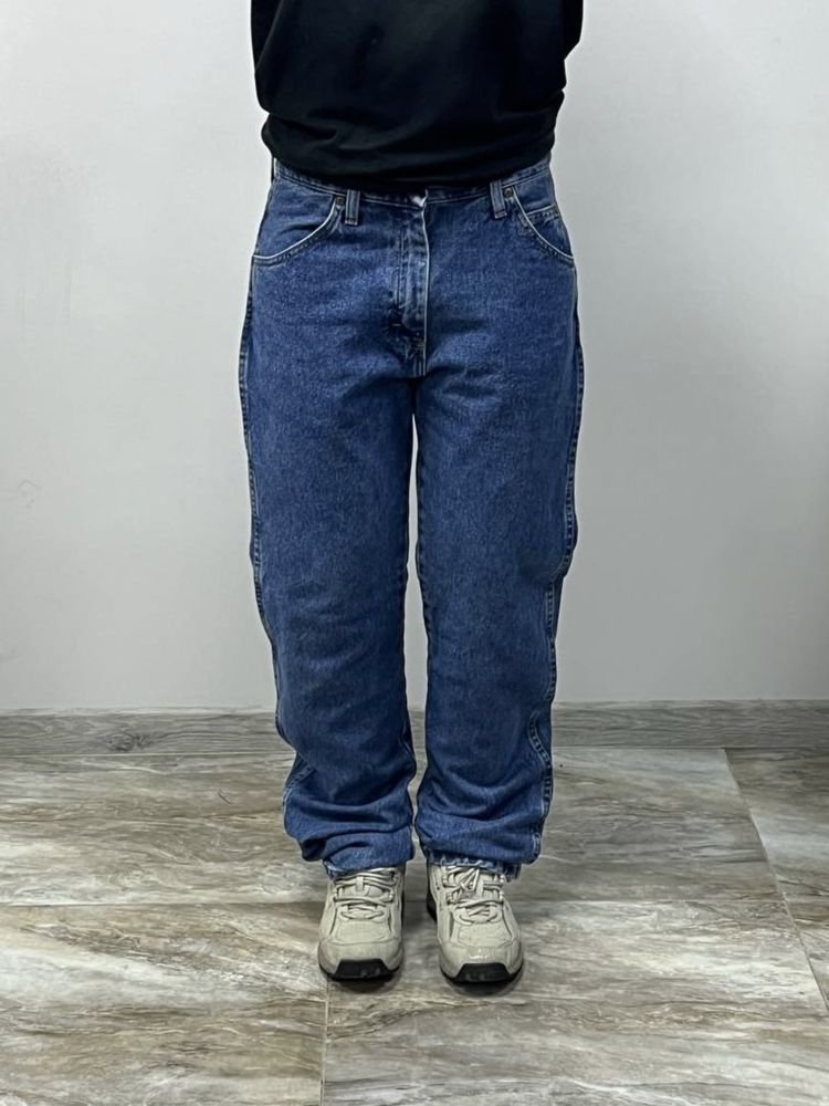 Класичні джинси Wrangler 32x34 Regulag Fit джинсы синие classic