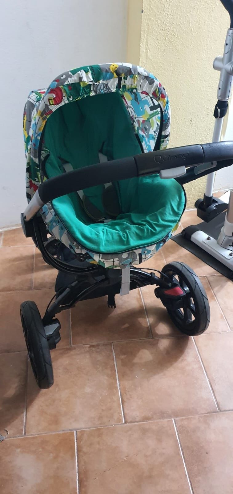 Carrinho de bebé + ovo