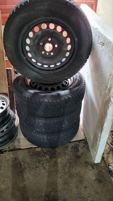 Колеса резина с дисками 195/ 65/ r15 зима