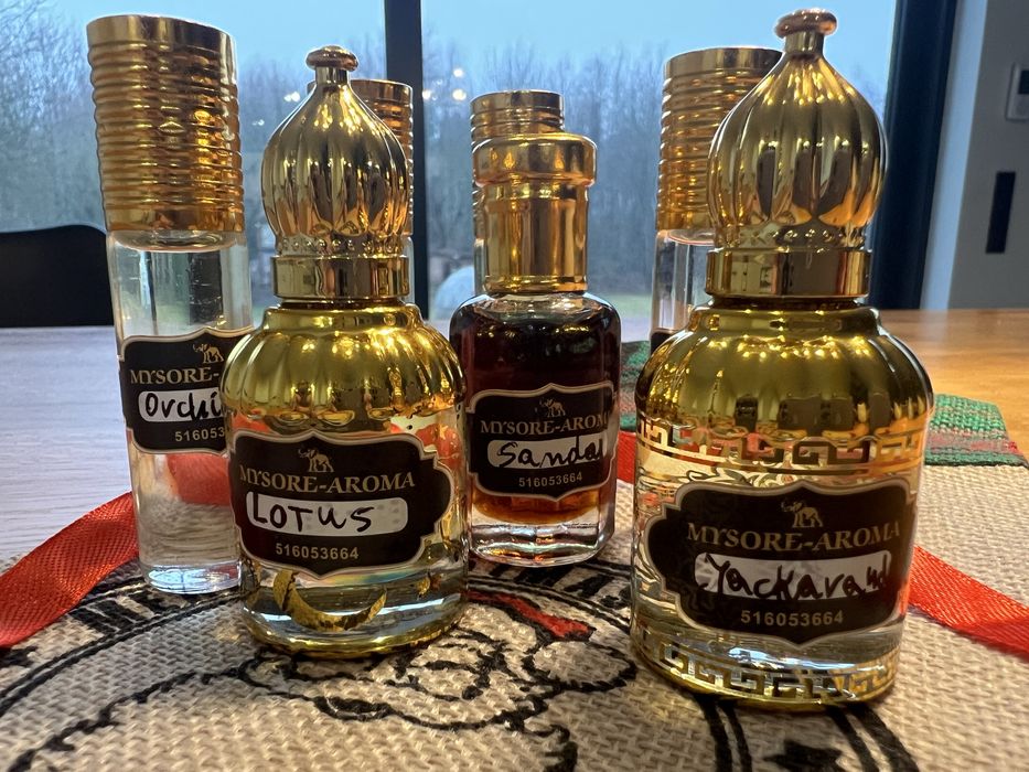 Organiczne Olejki eteryczne z Indii perfumy
