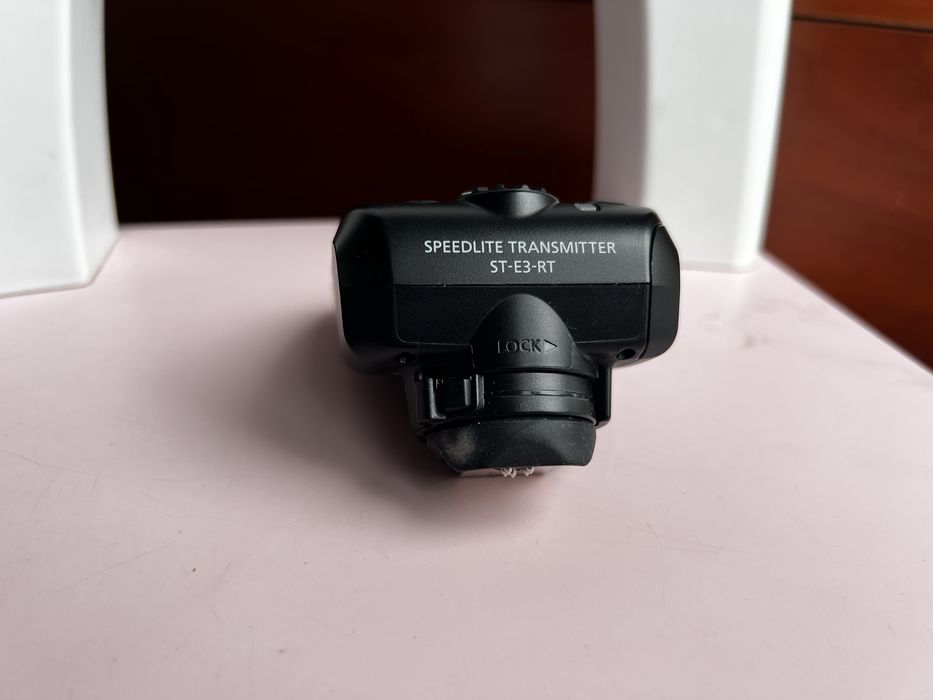 Передатчик Speedlite Transmitter ST-E3-RT Спалах Speedlite 600EX-RT